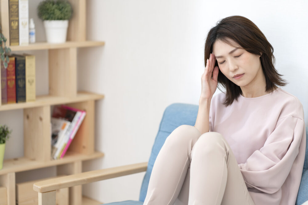 頭痛が続くのは異常？長時間・長期間続く頭痛にお悩みの方へ